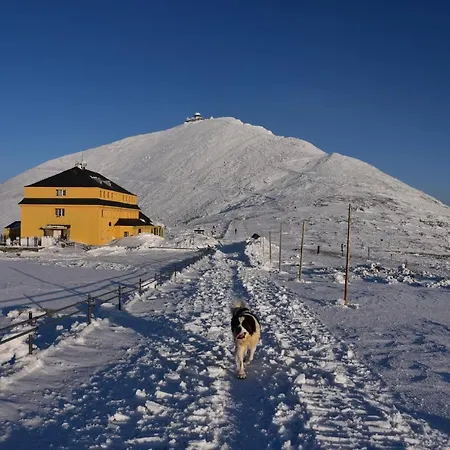 아파트 Karkonoska 12 *