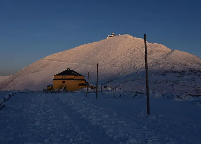 아파트 Karkonoska 12